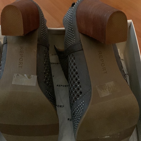 Report gray bootie never wore  the heel was too high. I love the style - Picture 4 of 5